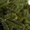 Detailná fotka 3D ihličia vianočného 3D stromčeka.