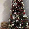 Künstlicher Weihnachtsbaum FULL 3D Kanadische Hemlocktanne 240cm ist mit weißem und rotem Schmuck sowie Weihnachtsrosen und Schleifen geschmückt