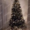 Künstlicher Weihnachtsbaum 3D Tränen-Kiefer 240cm Weihnachtsbaum mit Goldornamenten geschmückt
