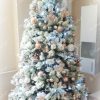 Künstlicher Weihnachtsbaum Weißkiefer 240cm Verschneiter Weihnachtsbaum mit weißen und rosa Verzierungen