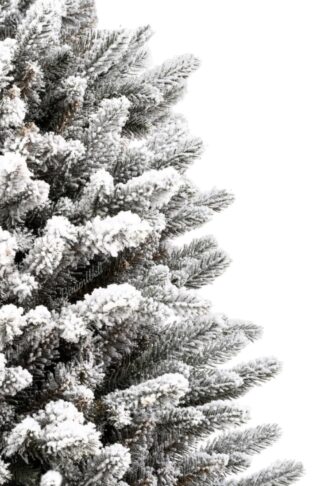 Künstlicher Weihnachtsbaum im Topf 3D Königsfichte. Der Baum ist dick mit Schnee bedeckt.