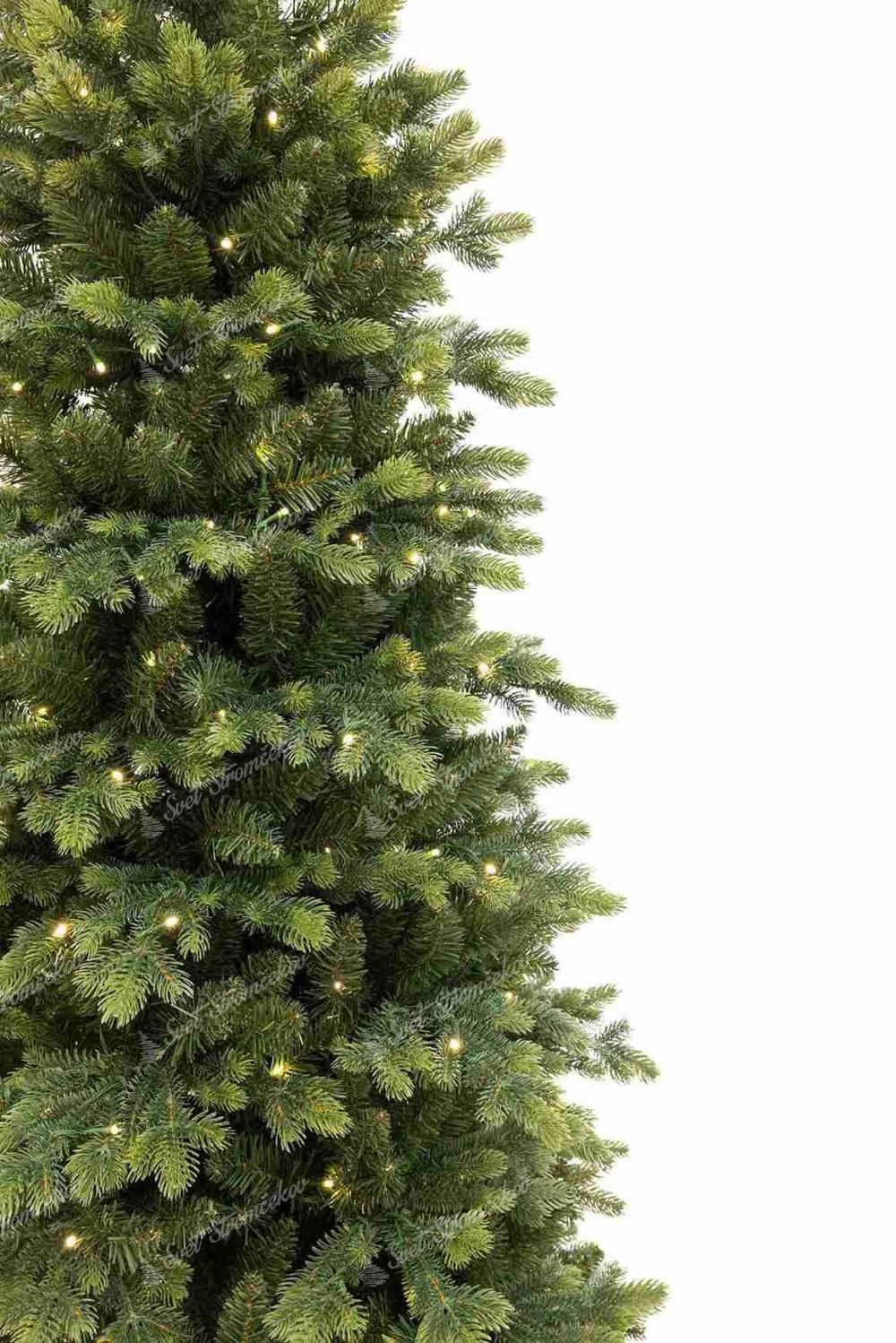 Detail vianočného stromčeka 3D Smrek Taliansky Úzky LED. Má bledozelené konce vetvičiek