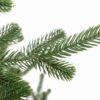 Detail vetvičky vianočného stromčeka v kvetináči 3D Smrek Tirolský, ihličie má prirodzenú zelenú farbu