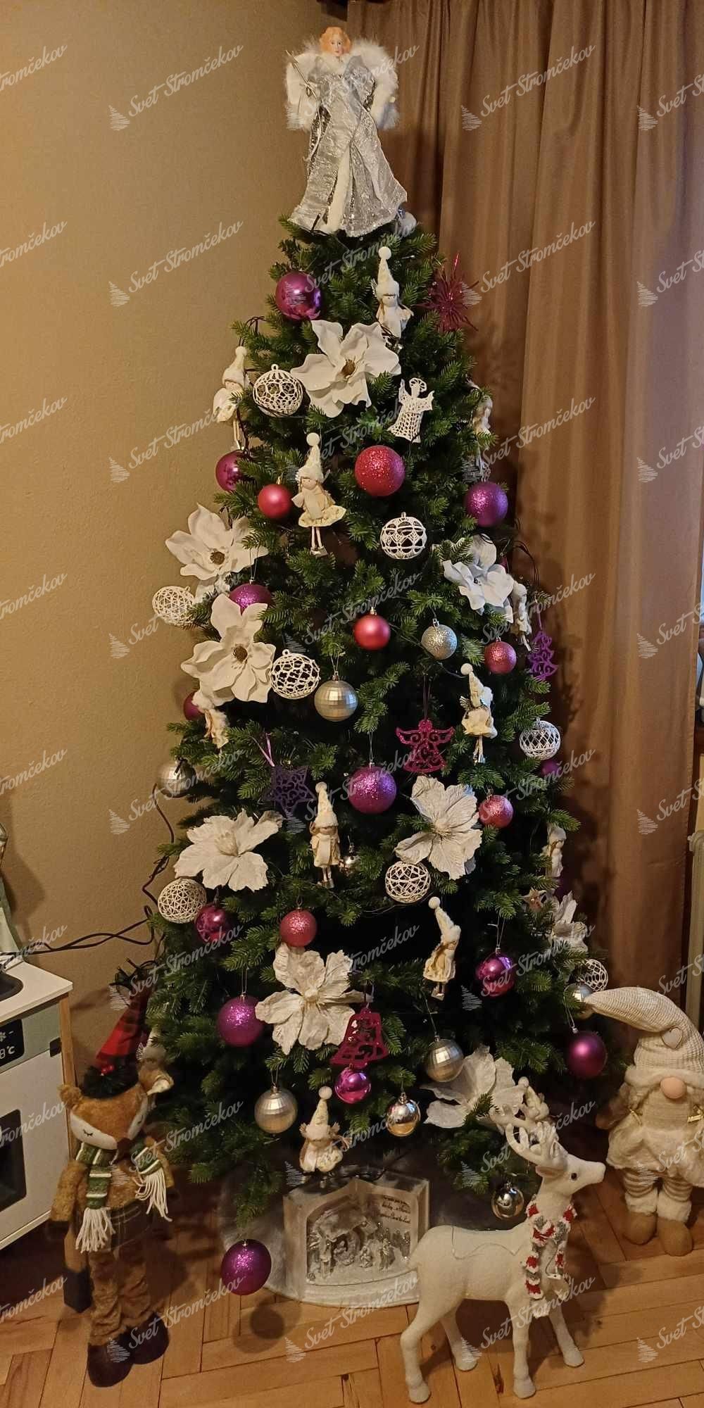 Künstlicher Weihnachtsbaum 3D Italienische Fichte schmal 210cm